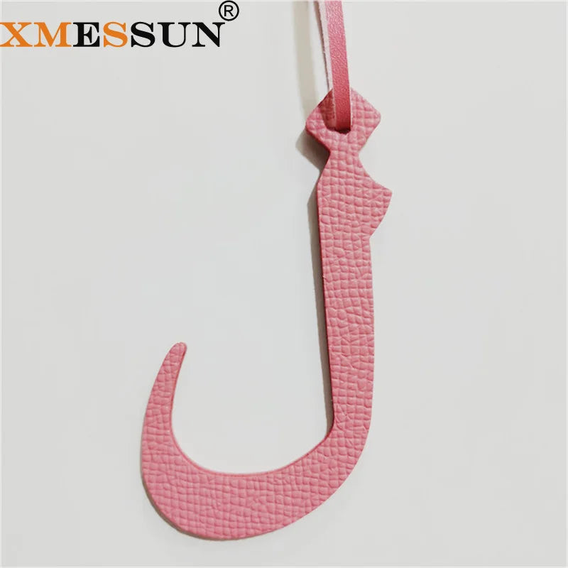 Wholesale Luxury Genuine Natural Leather Character Alphabet Arabic Letter L Keychain Backpack