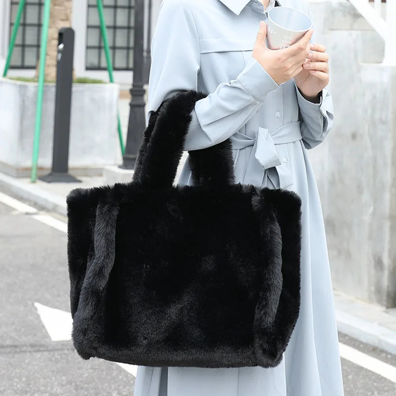 Large Tote Bag Luxury Faux Fur Women Handbags Designer Lady Hand Bags Fluffy Soft Plush Shopper Warm