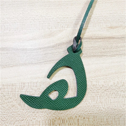 Wholesale Luxury Genuine Natural Leather Character Alphabet Arabic Letter H Keychain Backpack