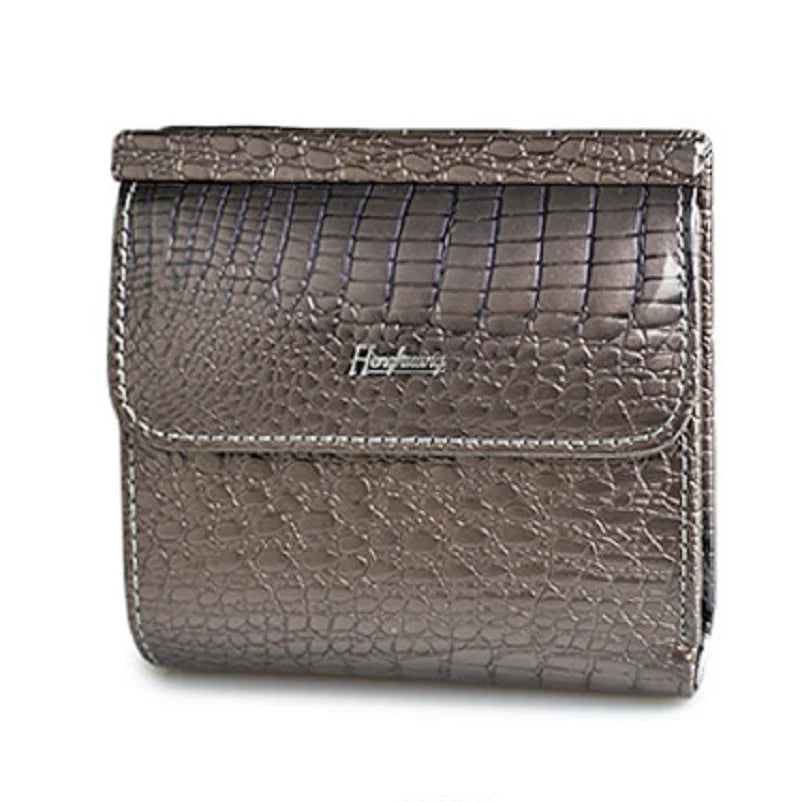 Genuine Leather Women's Short Wallet – Crocodile Pattern Purse