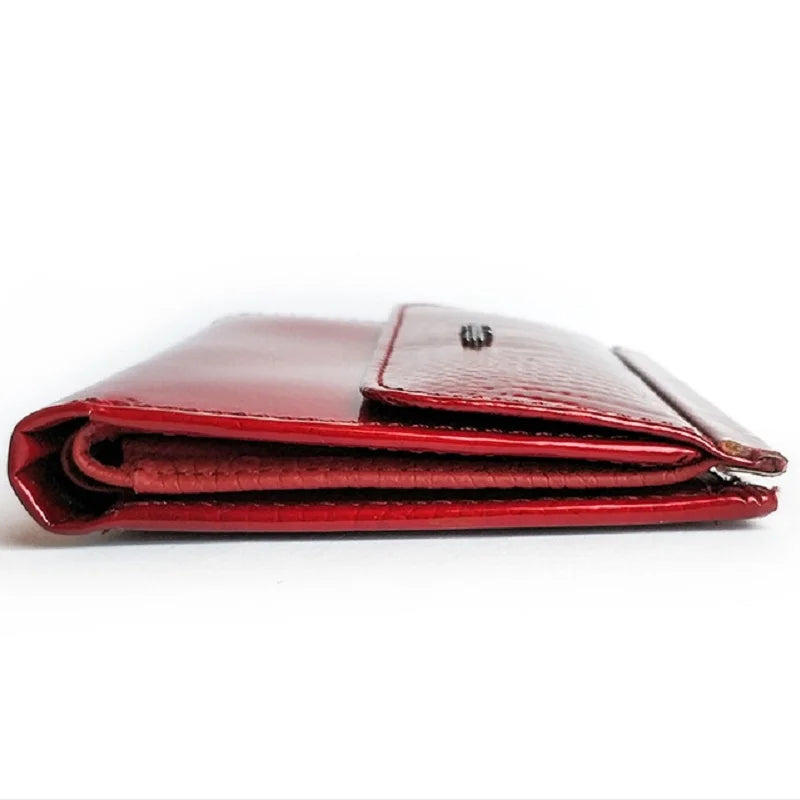 Genuine Leather Women's Short Wallet – Crocodile Pattern Purse