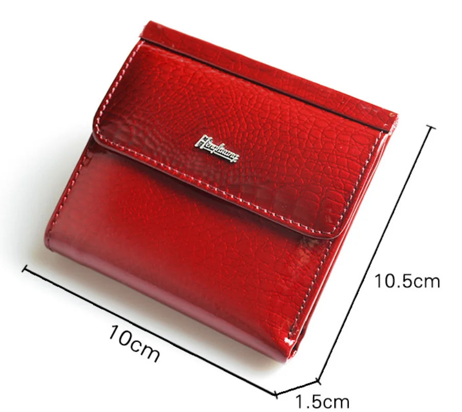 Genuine Leather Women's Short Wallet – Crocodile Pattern Purse