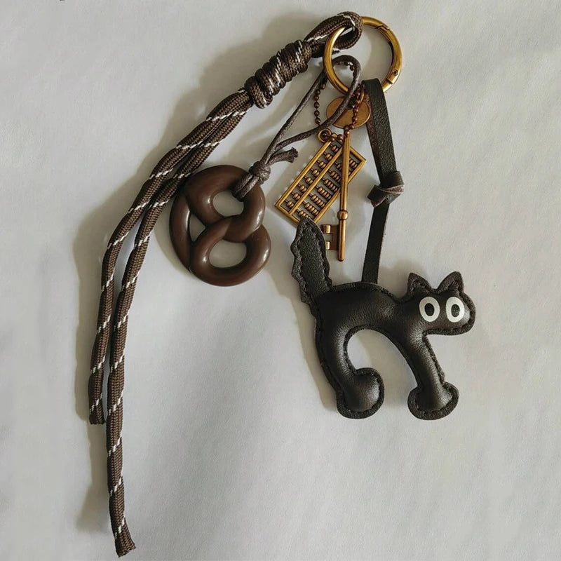 Cat Shape Keychain Pendant – PU Leather Bag Charm & Car Key Ring