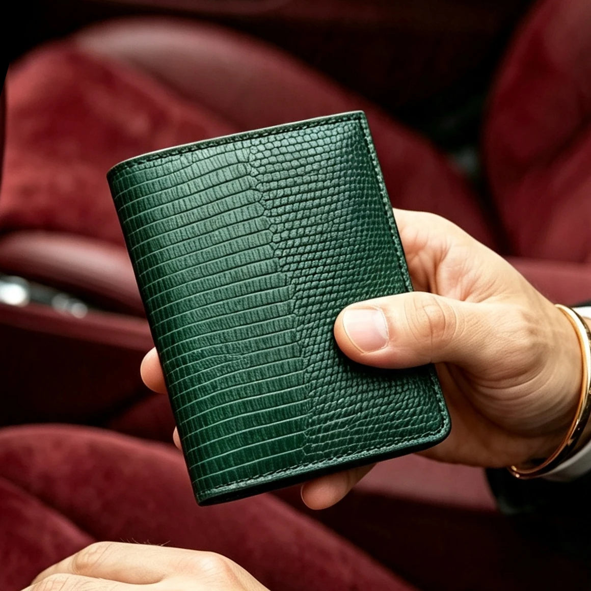 RFID Blocking Leather Wallet for Men, Slim Bifold Card Holder