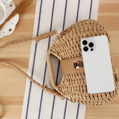 Woven Straw Crossbody Bag – Elegant Rattan Shoulder Purse