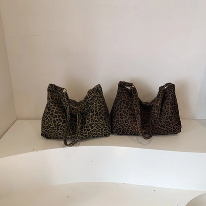 Leopard Print Shoulder Bag for Women – Lightweight High-Capacity Crossbody Tote