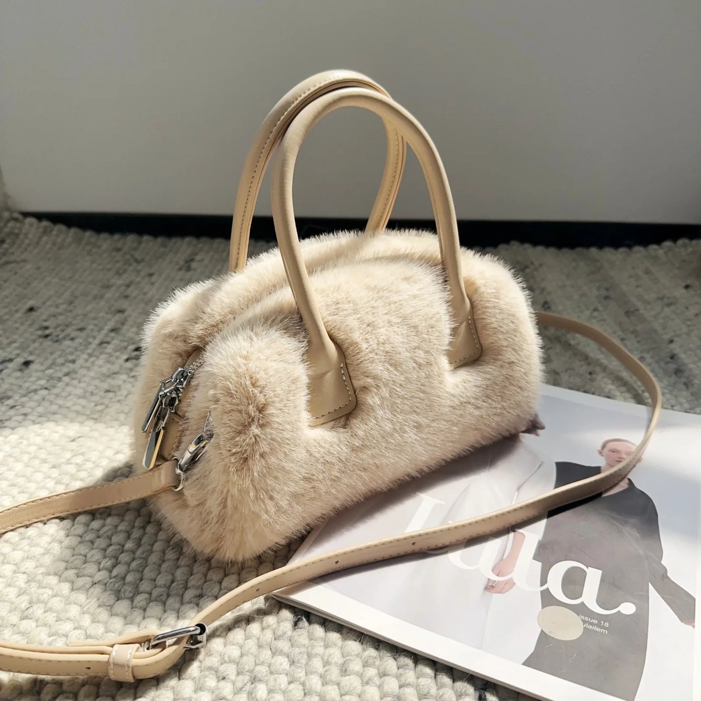 Winter Plush Fluffy Handbags Soft Faux Fur Pink White Tote Shoulder Bag Women Wedding Party Bolsas