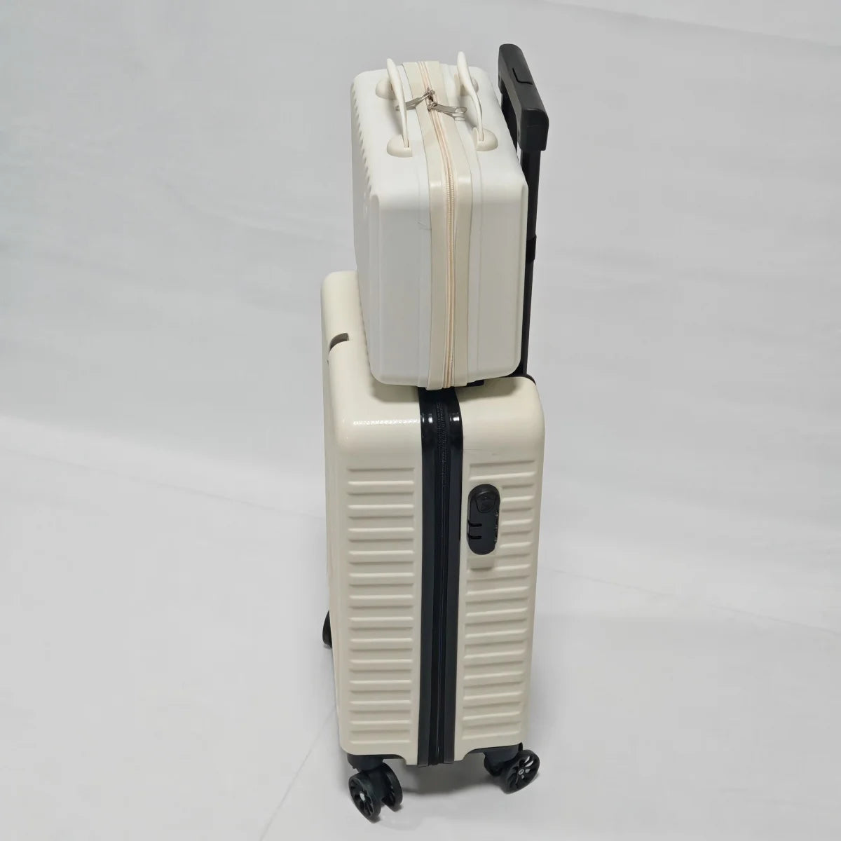2-Piece Luggage Set – 20" Rolling Suitcase & Mini Carry-On