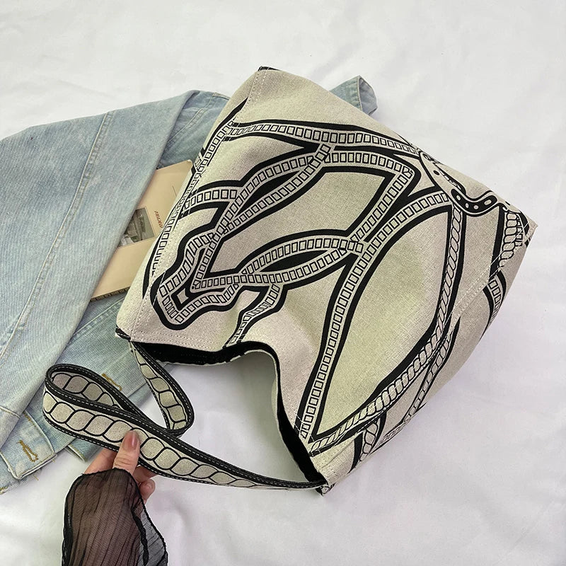 Retro Casual Tote Bag Fashionable Design Canvas Style Printed Shoulder Large Capacity Contrasting