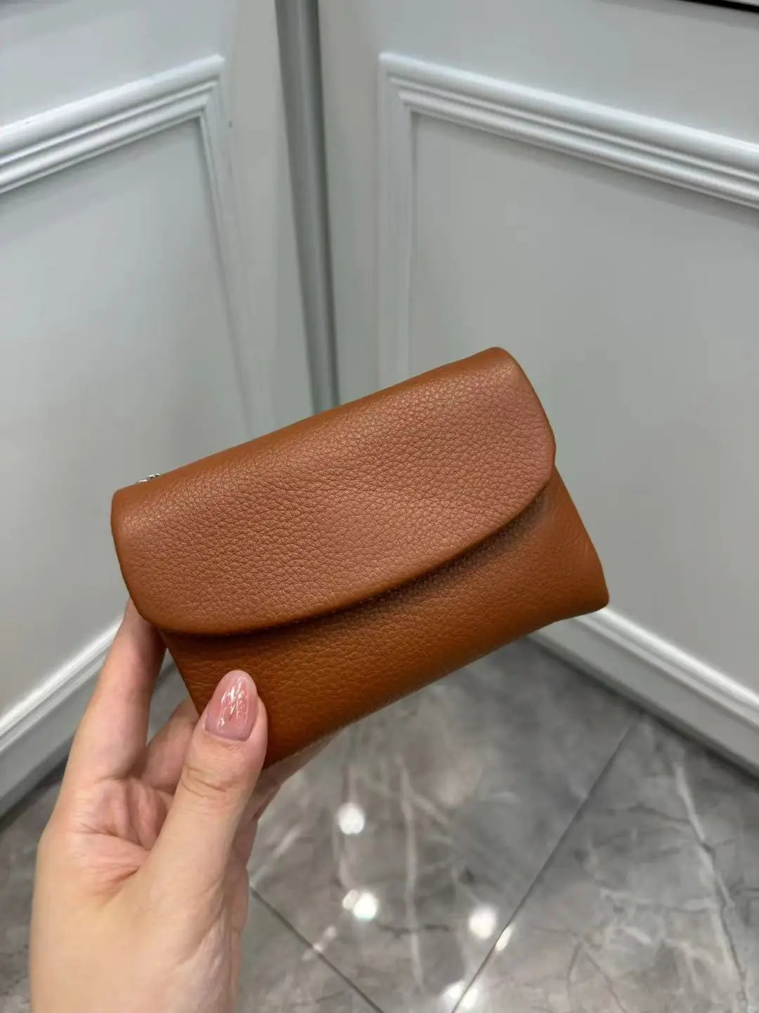 Women's Genuine Cowhide Leather Trifold Wallet with Zipper Coin Pocket