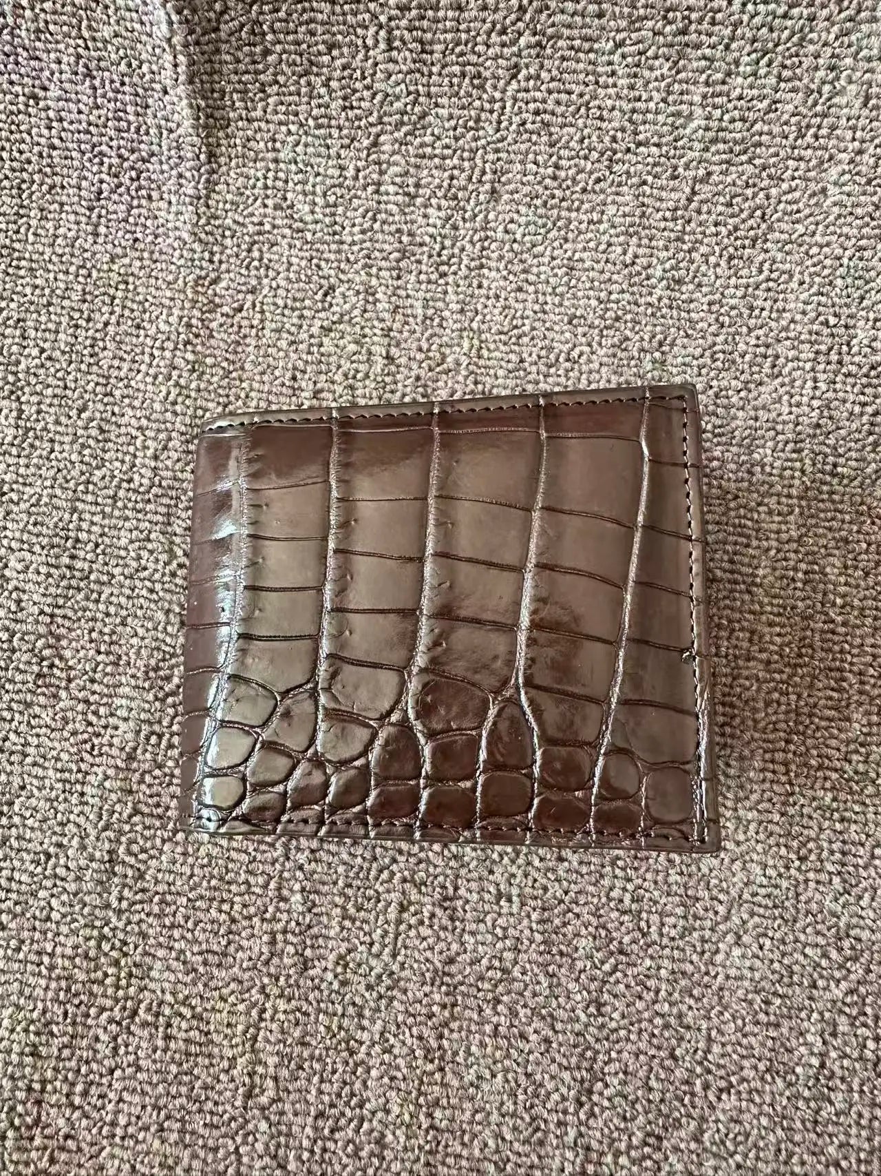 Genuine Leather Crocodile-Embossed Card Holder Wallet