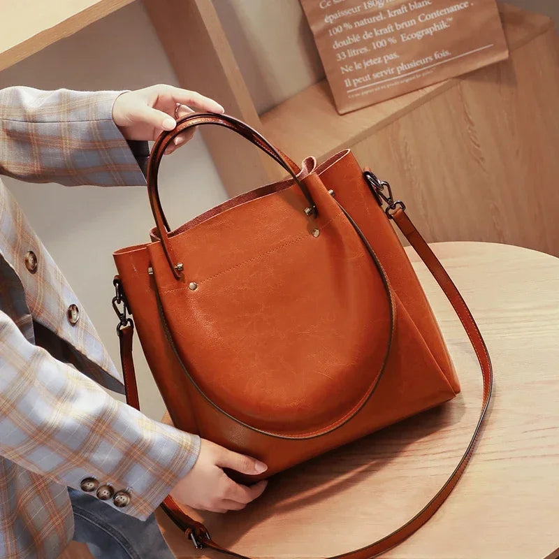 Genuine Leather Tote Bag for Women – Large Capacity Oil Wax Shoulder Bag