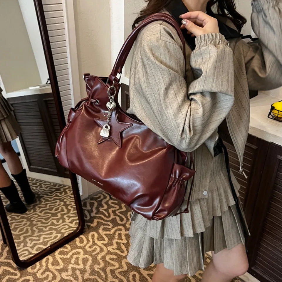 Oil-Wax Leather Tote Bag – Large Capacity Laptop Handbag