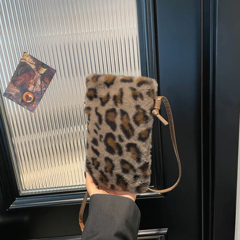 Leopard Print Fluffy Shoulder Bag – Women's Underarm Clutch