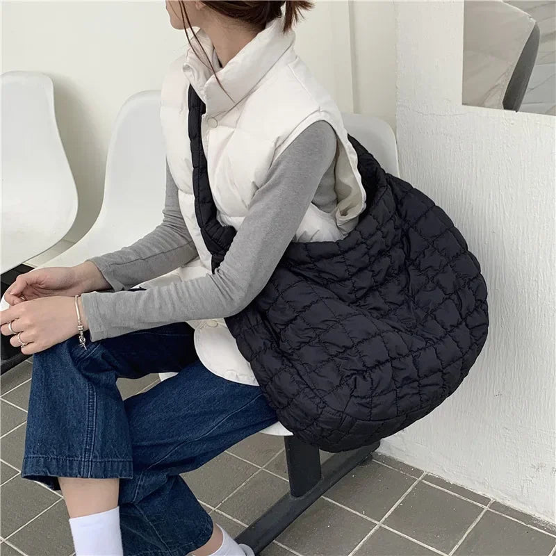 Quilted Cloud Shoulder Bag – Lightweight Puffer Crossbody for Women