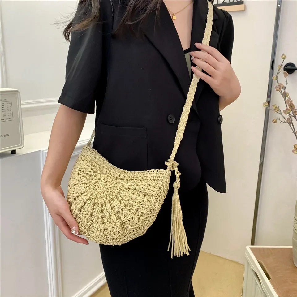 Handmade Straw Woven Crossbody Bag – Boho Semicircle Shoulder Bag