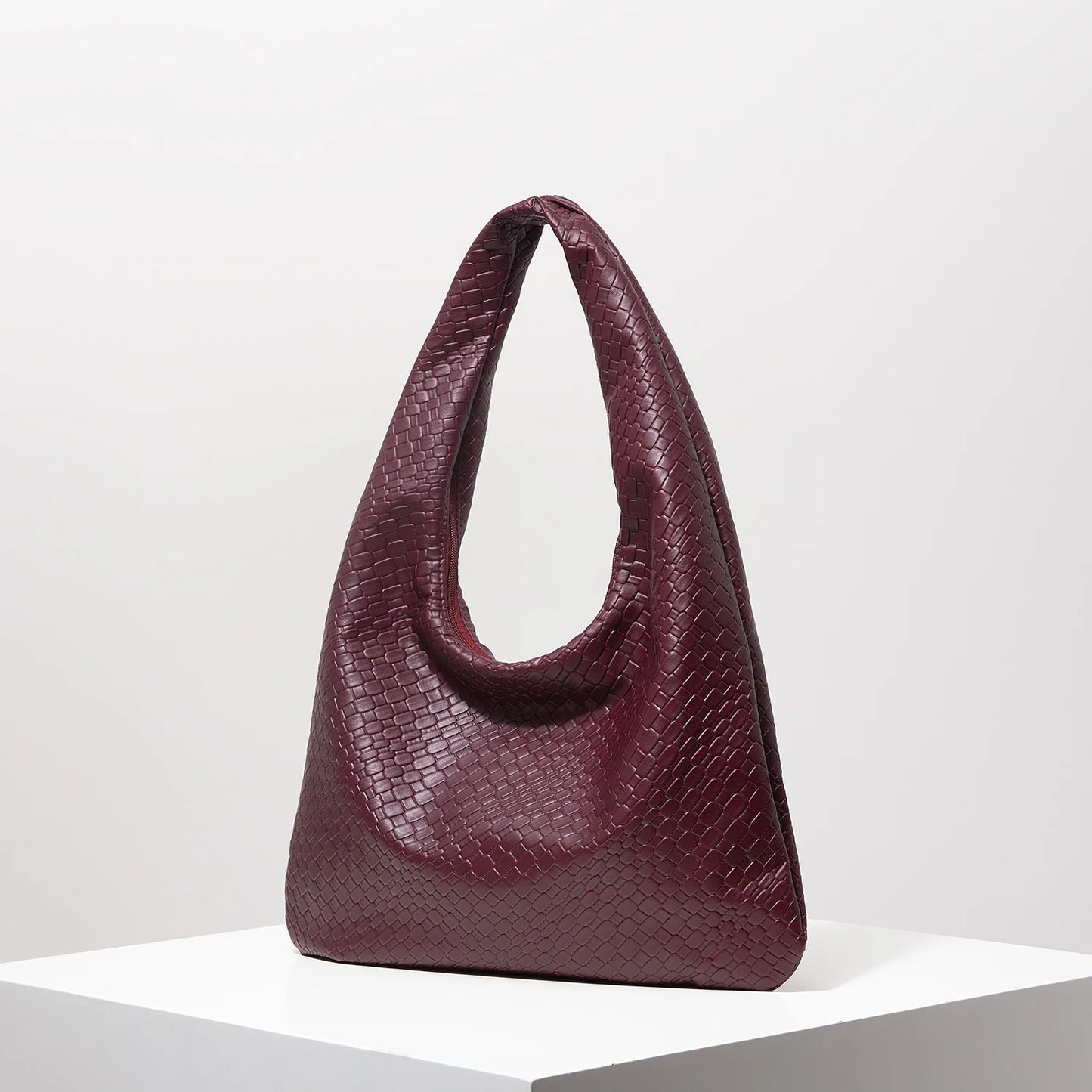 Vintage Faux Woven Leather Shoulder Bag Women S Handbag Large Capacity Tote Bag Crescent Bag