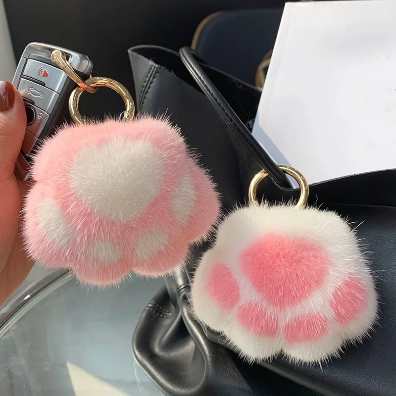 Fluffy Cat Paw Keychain – Cute Faux Fur Plush Key Ring