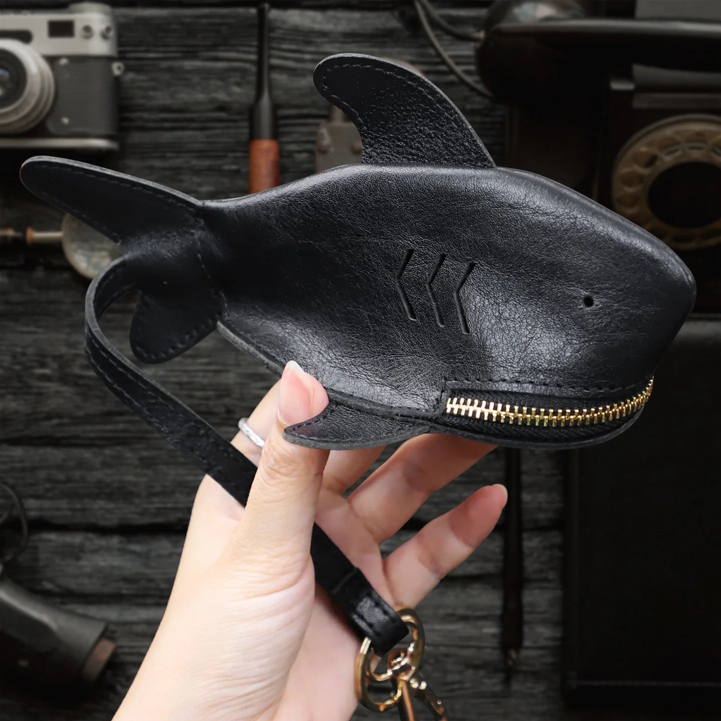 Leather Shark Key Pouch – Novelty Zip Coin Purse with Keychain