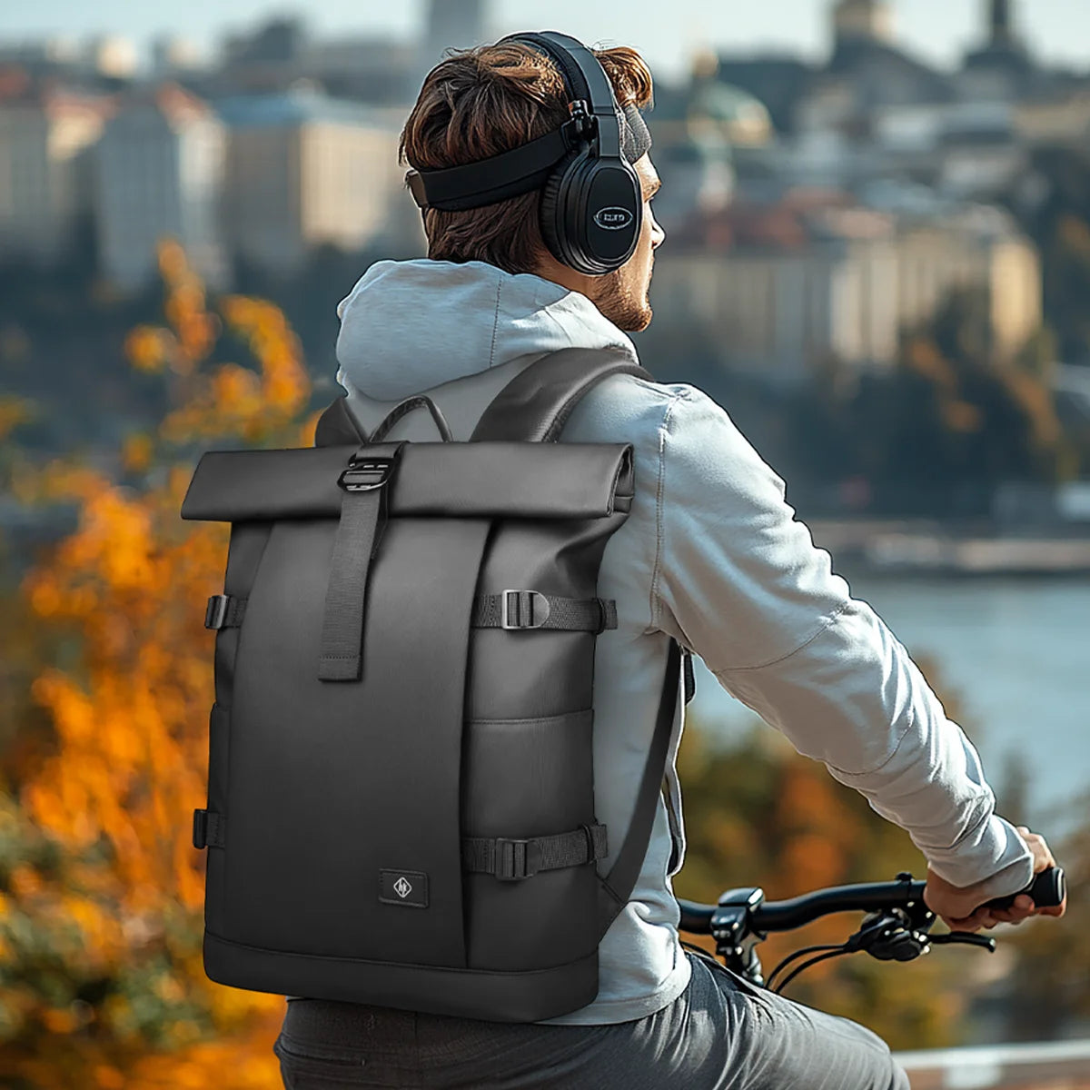Roll-Top Travel Backpack – Expandable 15.6" Laptop Bag for Men