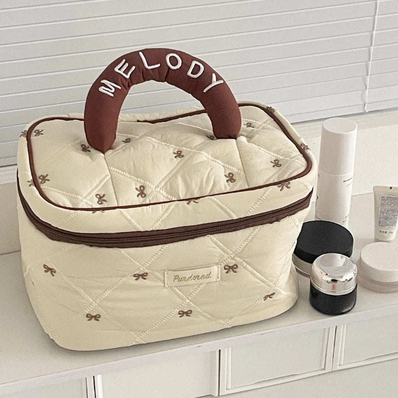 Quilted Bow Makeup Bag – Women's Large Capacity Cosmetic Pouch