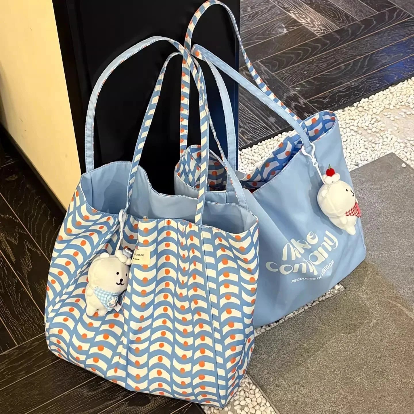 Wave Print Tote Bag for Women – Cute Reversible Shoulder Handbag