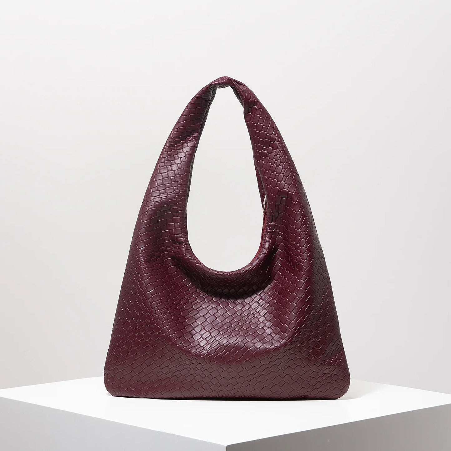 Vintage Faux Woven Leather Shoulder Bag Women S Handbag Large Capacity Tote Bag Crescent Bag