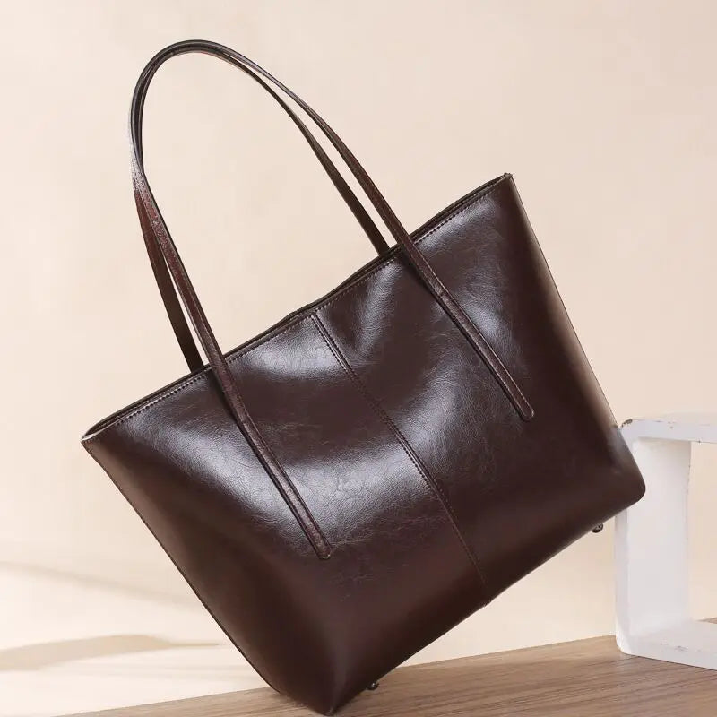 Large Capacity Vintage Leather Tote Bag for Women