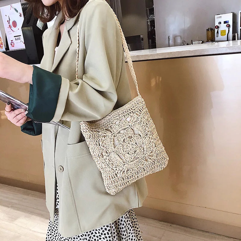 Hollow Straw Crossbody Bag – Handmade Women Beach & Travel Messenger Clutch