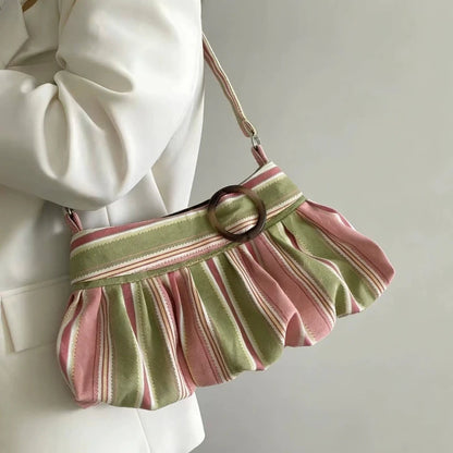 Pleated Dumpling Bag – Retro Wooden Button Shoulder Handbag