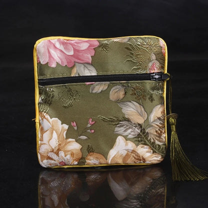 Embroidered Floral Coin Pouch – Chinese Style Jewelry Bag