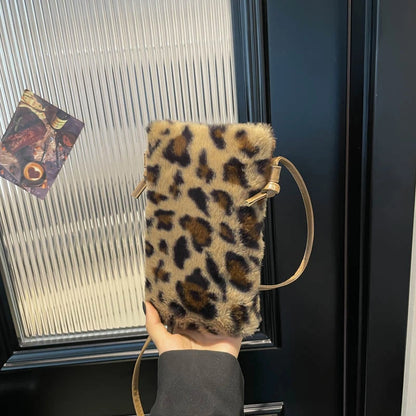 Leopard Print Fluffy Shoulder Bag – Women's Underarm Clutch