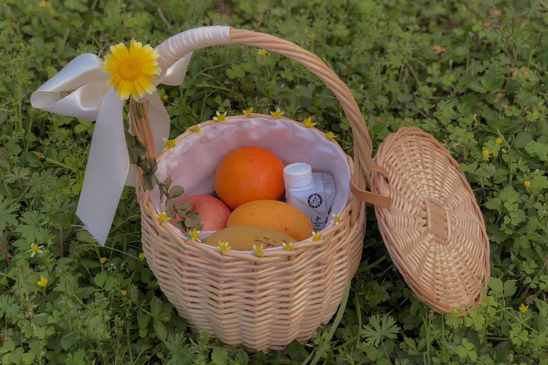 Wicker Basket Bag - Handwoven Straw Tote for Summer Beach