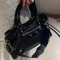 Black Lagre-15in