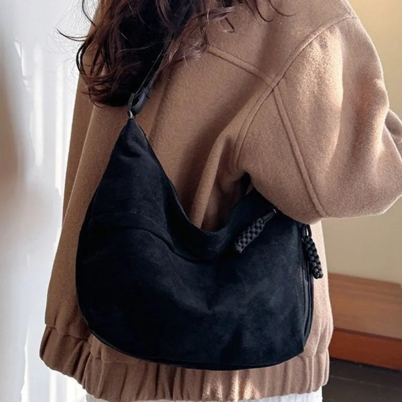 Retro Hobo Bag for Women – Large Capacity Soft Shoulder Handbag
