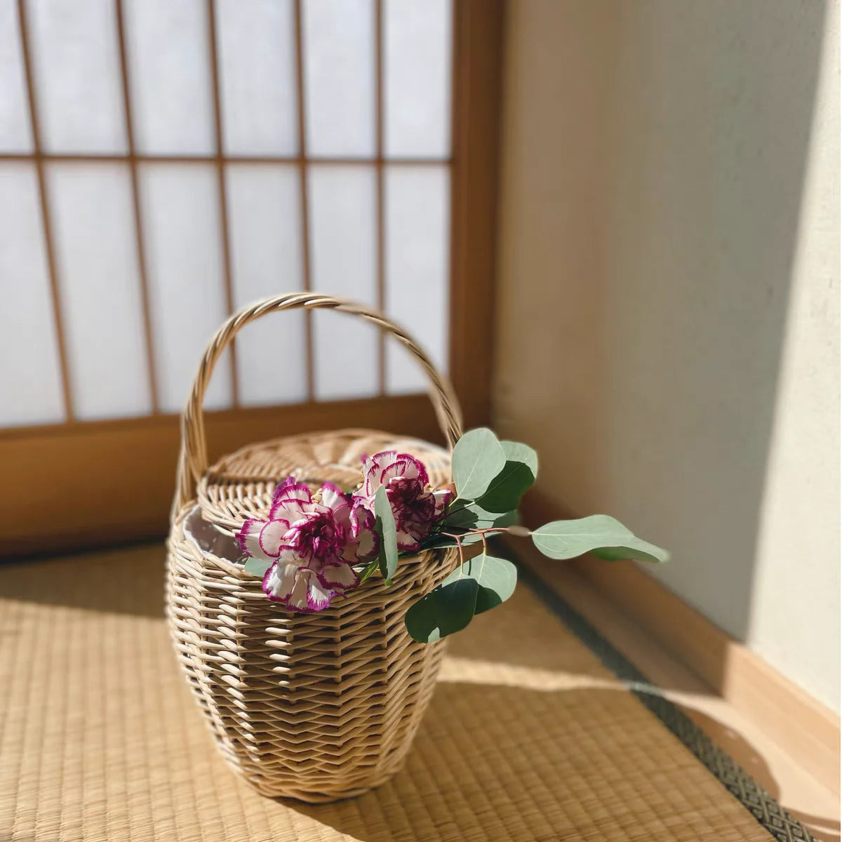 Wicker Basket Bag - Handwoven Straw Tote for Summer Beach