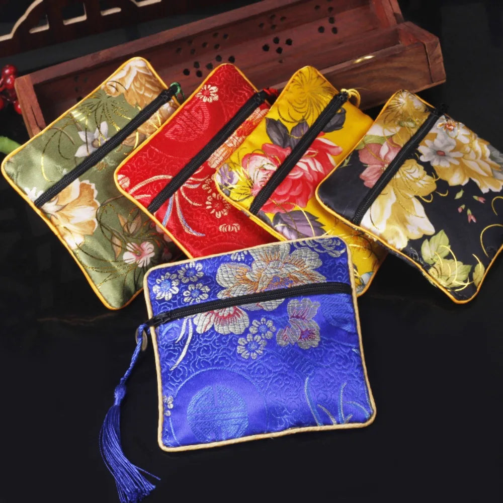 Embroidered Floral Coin Pouch – Chinese Style Jewelry Bag