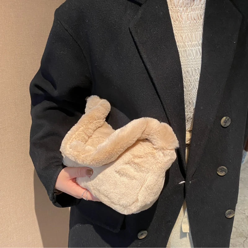 Fluffy Plush Shoulder Bag for Women – Soft Faux Fur Clutch Handbag