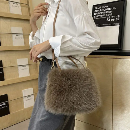 Faux Fur Plush Crossbody Bag – Korean Style Pearl Chain Handbag