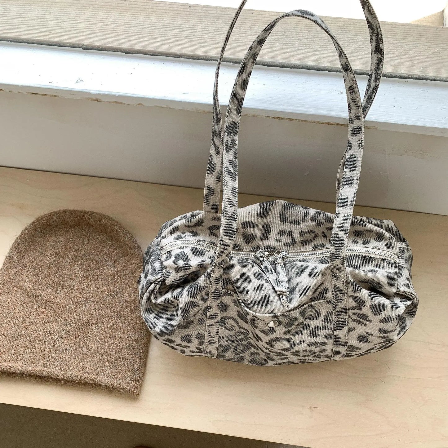 Wild Leopard Print Handbag Large Capacity Tote Bag Minimalist Nylon Women Shoulder Armpit Retro