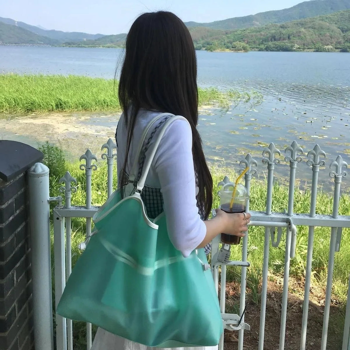 Clear Pvc Waterproof Large Capacity Jelly Candy Color Tote Bag Women Lightweight Shopper Pouch