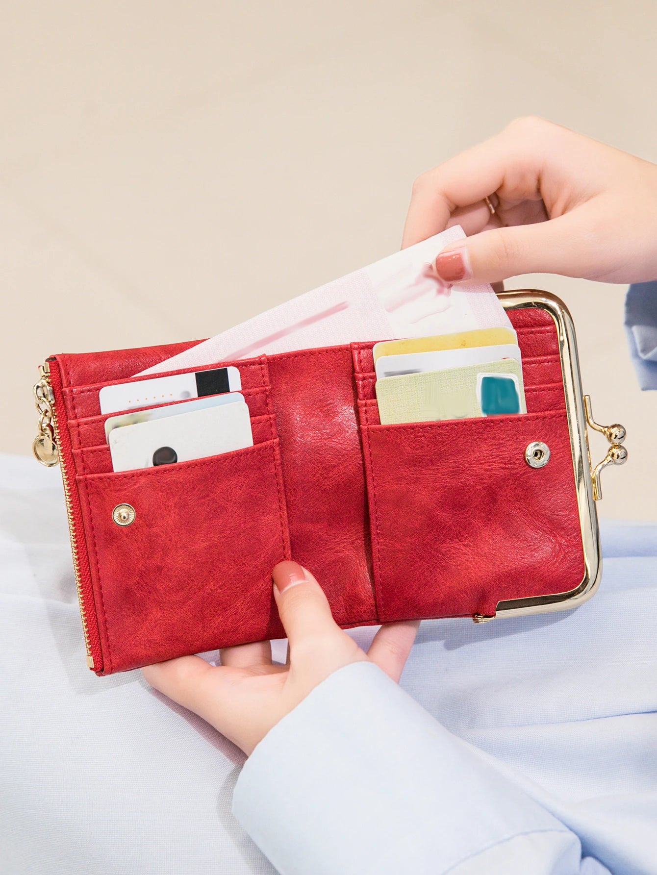 Women's Retro Kiss-Lock Coin Purse with Multi-Card Slots