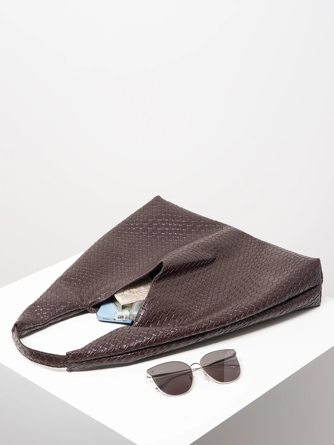 Woven Hobo Shoulder Bag – Minimalist Retro Tote for Women