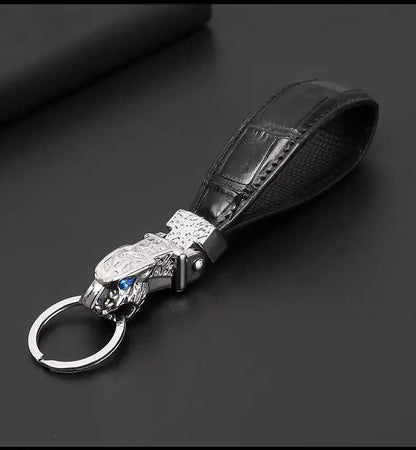 Crocodile Skin Leather Keychain – Luxury Claw Pendant Key Ring
