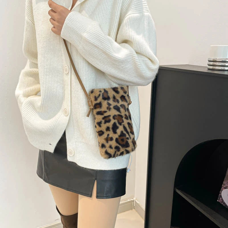 Leopard Print Fluffy Shoulder Bag – Women's Underarm Clutch