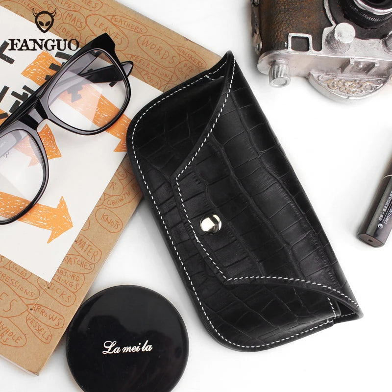 Genuine Leather Eyeglasses Case – Portable Sunglasses Holder for Men & Women