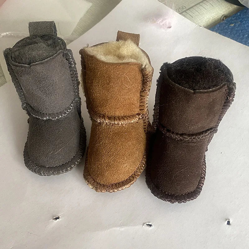 Mini Boot Keychain – Fluffy Shoe Charm for Women