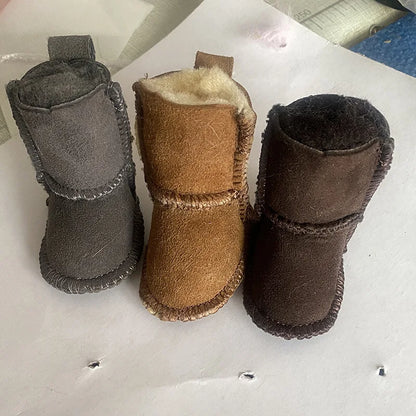 Mini Boot Keychain – Fluffy Shoe Charm for Women