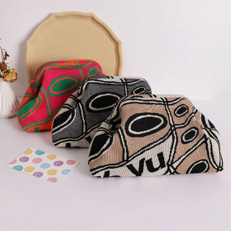 Trendy Knitted Clip Bag Versatile Large Capacity Suitable Storage Bags High-End Pattern Clutch Love