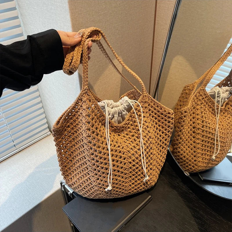 Straw Woven Tote Bag Large Capacity Beach Shoulder Bag